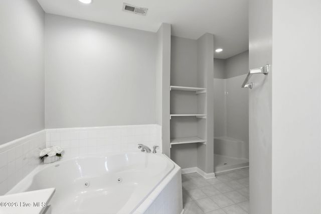 2225 Locksley Woods Drive F, Greenville, NC 27858