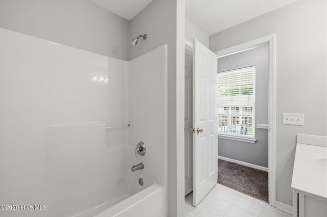 2225 Locksley Woods Drive F, Greenville, NC 27858