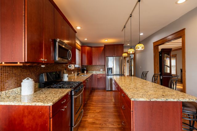 3416 Euclid Avenue, Berwyn, IL 60402