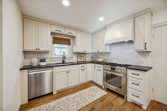 1130 Pioneer Drive, Dallas, TX 75224