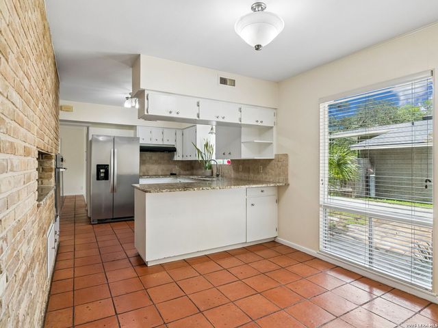 1016 Mount Rainier Drive, San Antonio, TX 78213