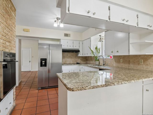 1016 Mount Rainier Drive, San Antonio, TX 78213