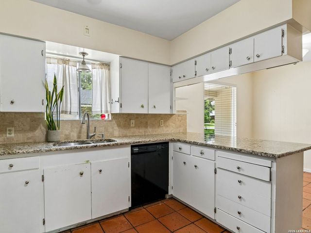1016 Mount Rainier Drive, San Antonio, TX 78213