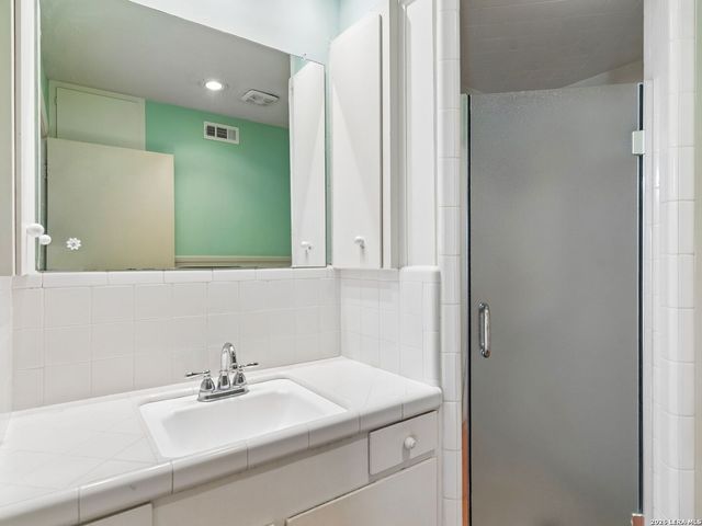 1016 Mount Rainier Drive, San Antonio, TX 78213
