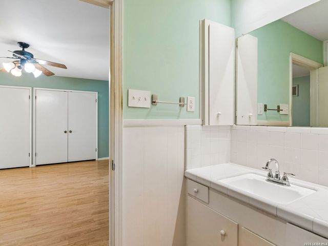 1016 Mount Rainier Drive, San Antonio, TX 78213