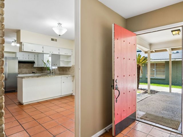1016 Mount Rainier Drive, San Antonio, TX 78213