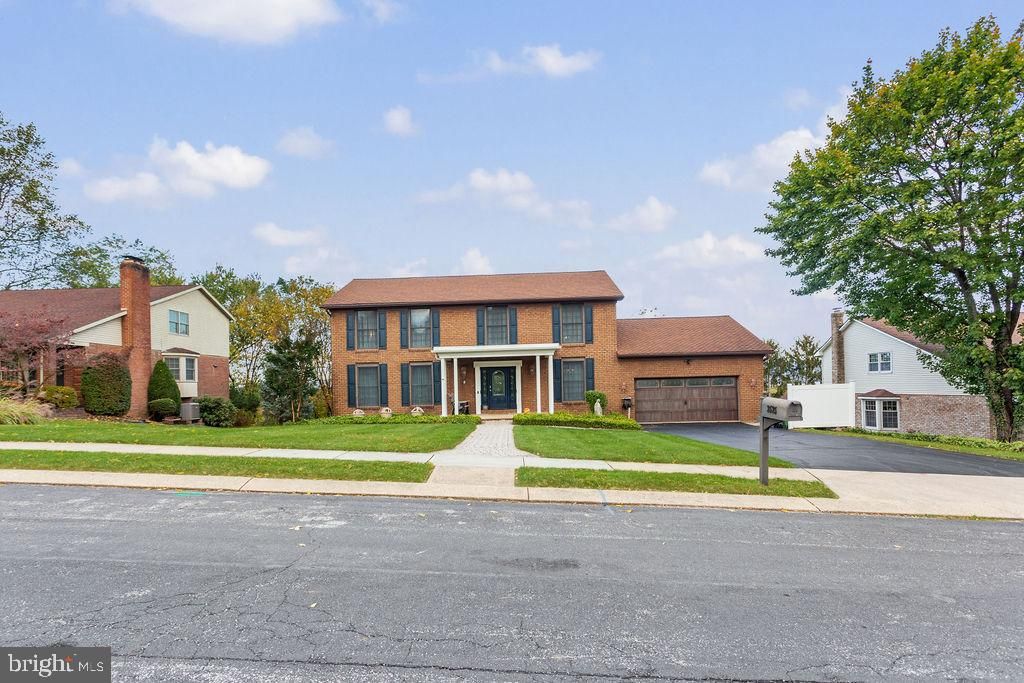 3525 PEBBLE RIDGE DR, York, PA 17402