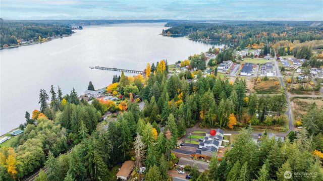 371 E Sullivan Street, Allyn, WA 98524