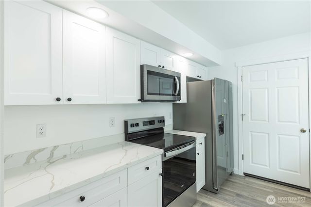 371 E Sullivan Street, Allyn, WA 98524