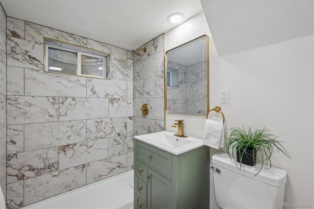 3210 Ursula Street, Aurora, CO 80011