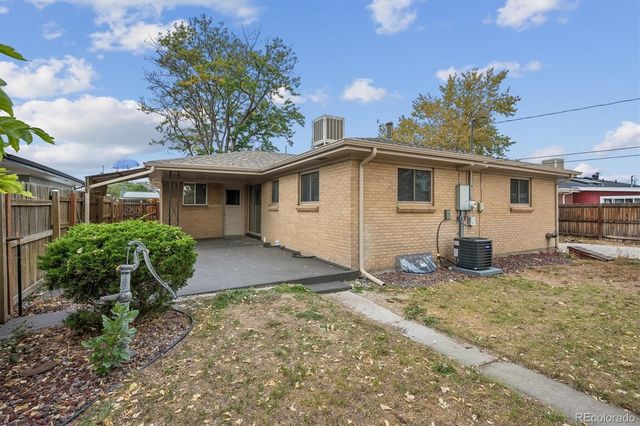 3210 Ursula Street, Aurora, CO 80011
