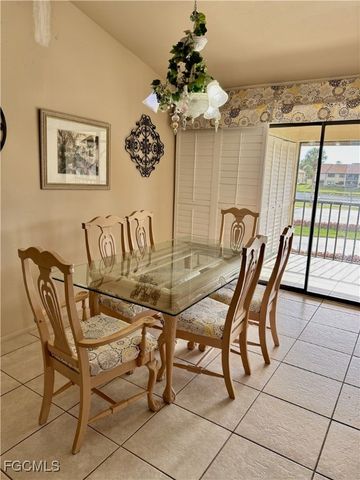 8382 Charter Club CIR 9, Fort Myers, FL 33919