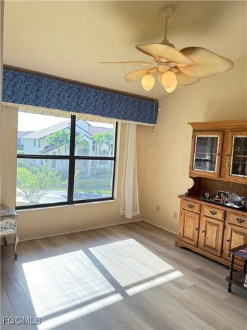 8382 Charter Club CIR 9, Fort Myers, FL 33919