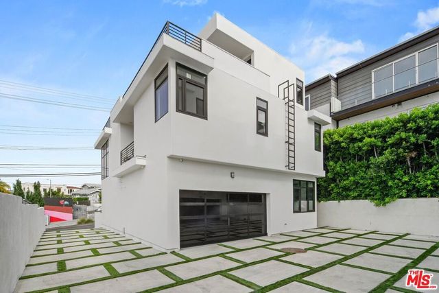 716 Lucile Avenue, Los Angeles, CA 90026