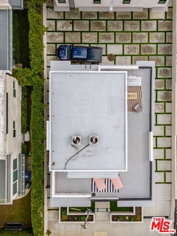 716 Lucile Avenue, Los Angeles, CA 90026