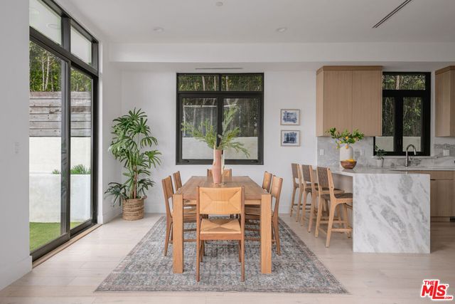 716 Lucile Avenue, Los Angeles, CA 90026