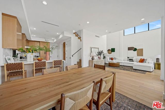 716 Lucile Avenue, Los Angeles, CA 90026