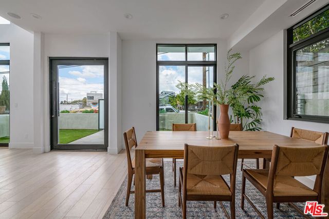 716 Lucile Avenue, Los Angeles, CA 90026