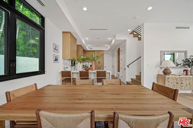 716 Lucile Avenue, Los Angeles, CA 90026