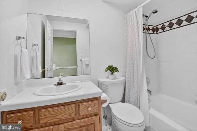 11305 KINGS VALLEY DR, Damascus, MD 20872