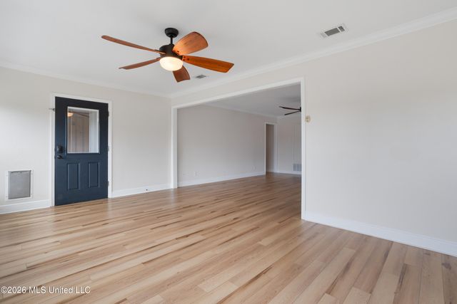 1417 Rue Gentilley, Gautier, MS 39553