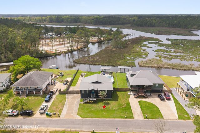 1417 Rue Gentilley, Gautier, MS 39553