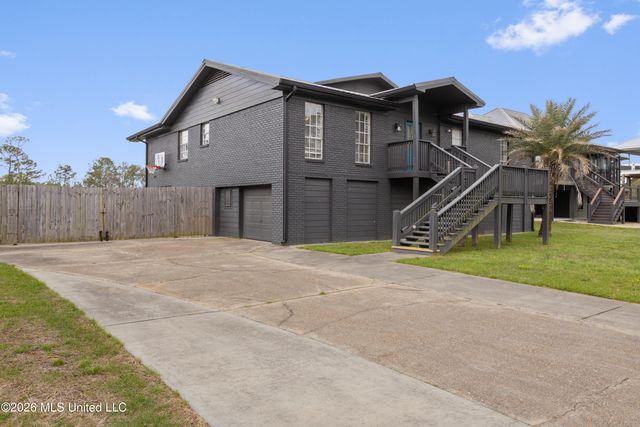 1417 Rue Gentilley, Gautier, MS 39553