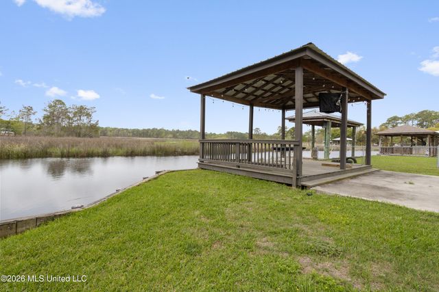 1417 Rue Gentilley, Gautier, MS 39553