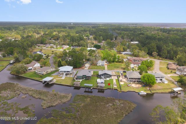 1417 Rue Gentilley, Gautier, MS 39553