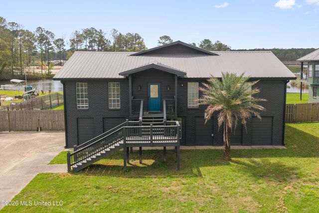 1417 Rue Gentilley, Gautier, MS 39553