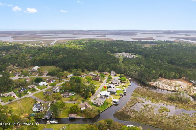 1417 Rue Gentilley, Gautier, MS 39553