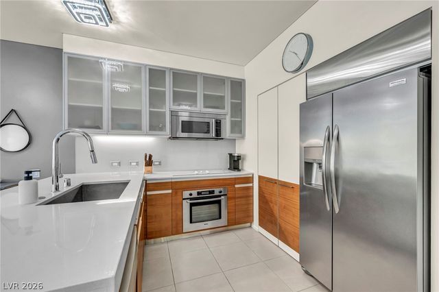 3726 Las Vegas Boulevard 2807, Las Vegas, NV 89158