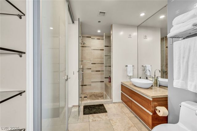 3726 Las Vegas Boulevard 2807, Las Vegas, NV 89158