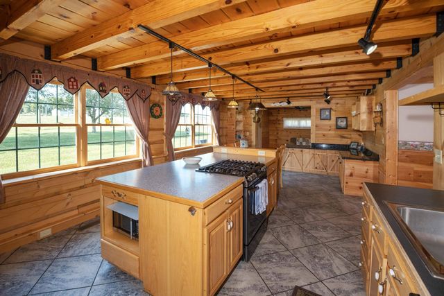 14238 PLAINS MILL RD, Timberville, VA 22853