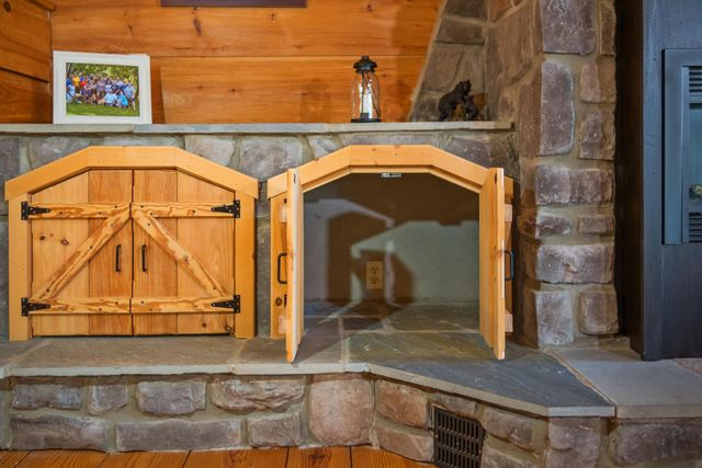 14238 PLAINS MILL RD, Timberville, VA 22853