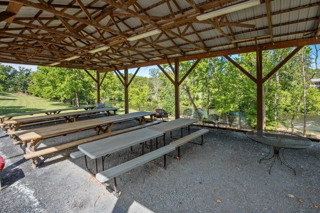 14238 PLAINS MILL RD, Timberville, VA 22853
