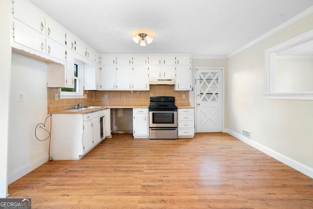 2811 Woodhollow Lane, Jonesboro, GA 30236