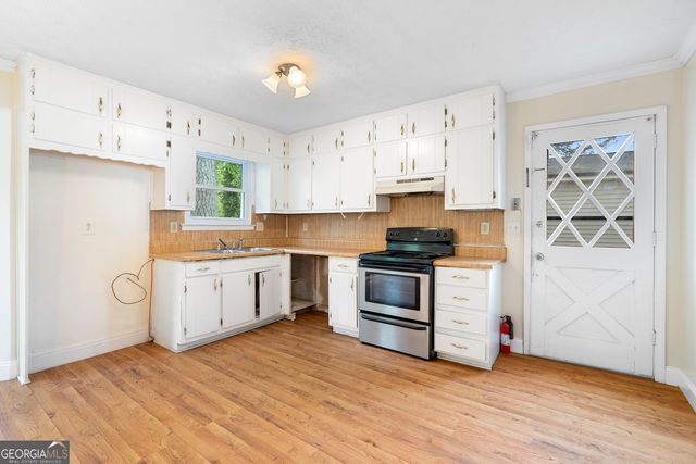 2811 Woodhollow Lane, Jonesboro, GA 30236