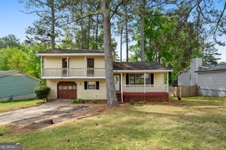 2811 Woodhollow Lane, Jonesboro, GA 30236
