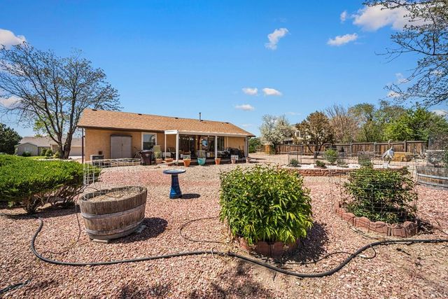 120 S Golfview Dr, Pueblo West, CO 81007