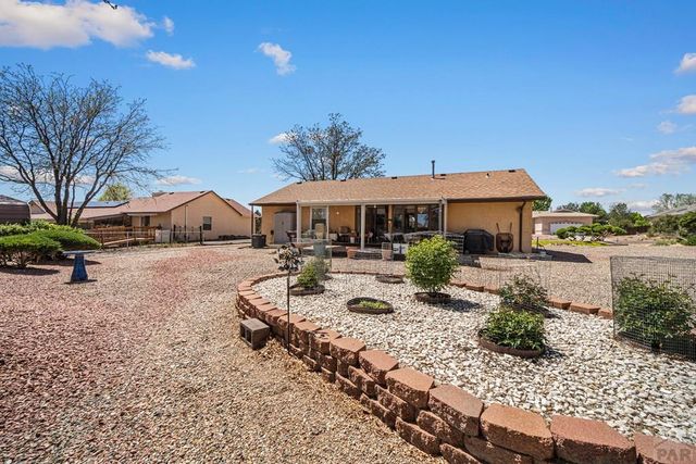 120 S Golfview Dr, Pueblo West, CO 81007