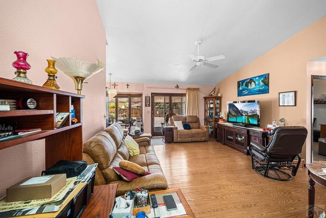 120 S Golfview Dr, Pueblo West, CO 81007