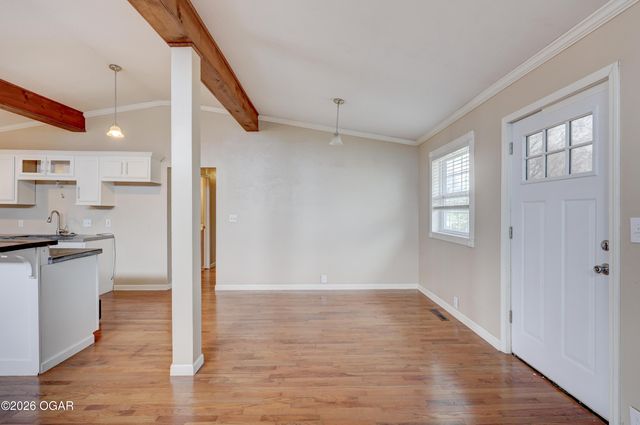 1610 S St Louis Avenue, Joplin, MO 64804