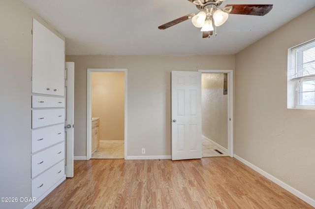 1610 S St Louis Avenue, Joplin, MO 64804