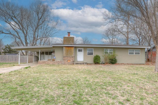 1610 S St Louis Avenue, Joplin, MO 64804