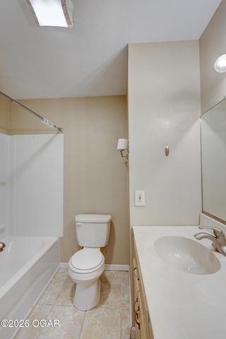 1610 S St Louis Avenue, Joplin, MO 64804