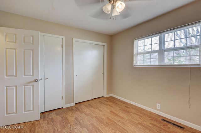 1610 S St Louis Avenue, Joplin, MO 64804