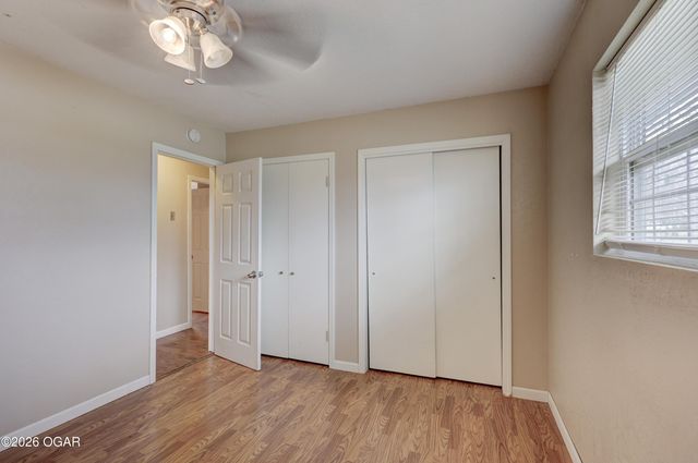 1610 S St Louis Avenue, Joplin, MO 64804