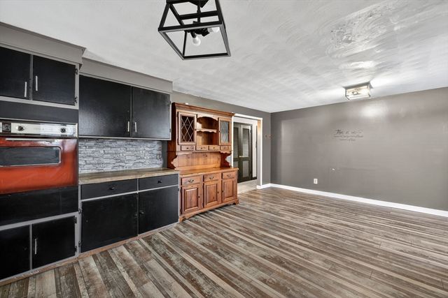 6 Quincy St, Ludlow, MA 01056