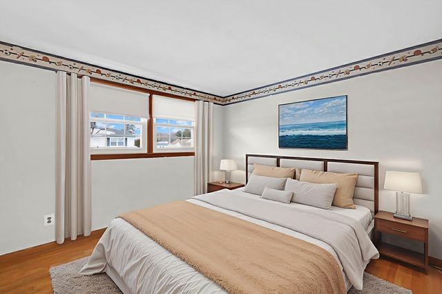 6 Quincy St, Ludlow, MA 01056